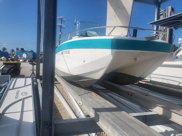 2007 M2 Catamaran 21' - Image 2