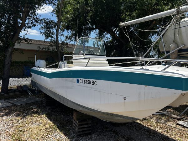 2007 M2 Catamaran 21' - Image 3