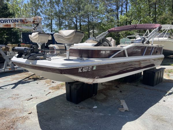 SOLD----2021 19' Hurricane
