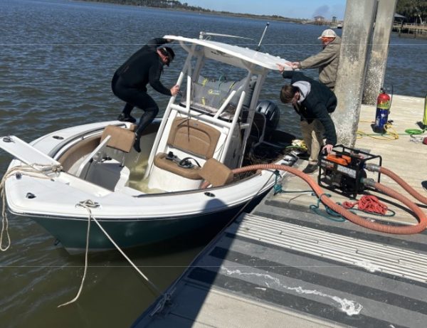 SOLD.  2023 SEA HUNT 21' - Image 5