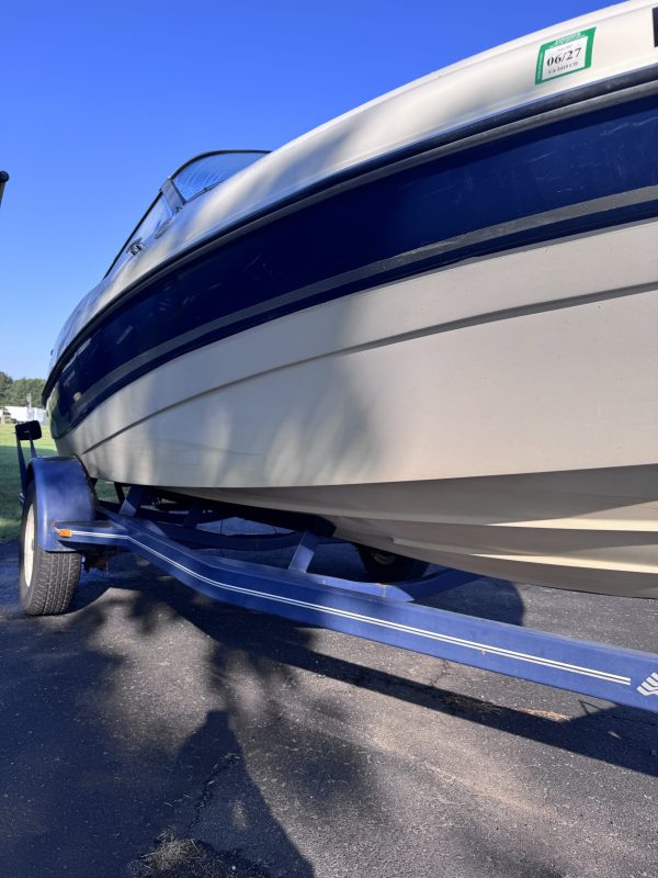 2003 Four Winns Freedom 180-18' - Image 12