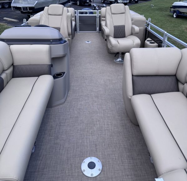 SOLD-   2024 Sun Tracker Party Barge 22 DLX in VA - Image 8